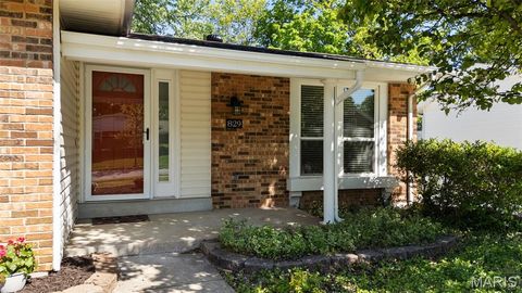 Tiny photo for 829 Forest Village Drive, Ballwin, MO 63021 (MLS # 26025438)