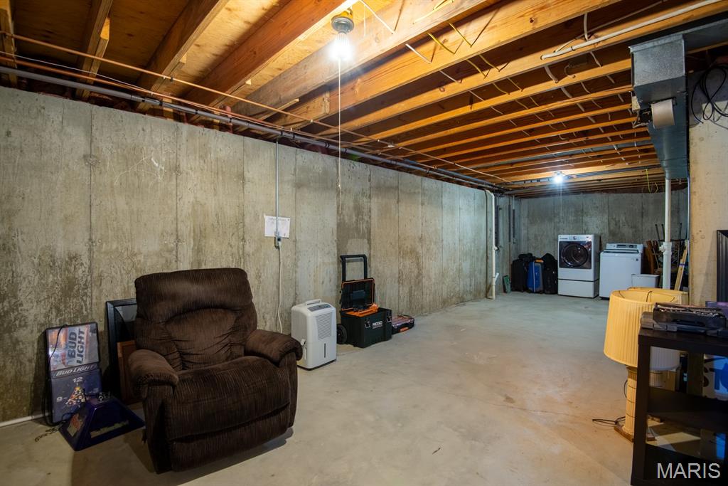 New England Village 5 - Residential