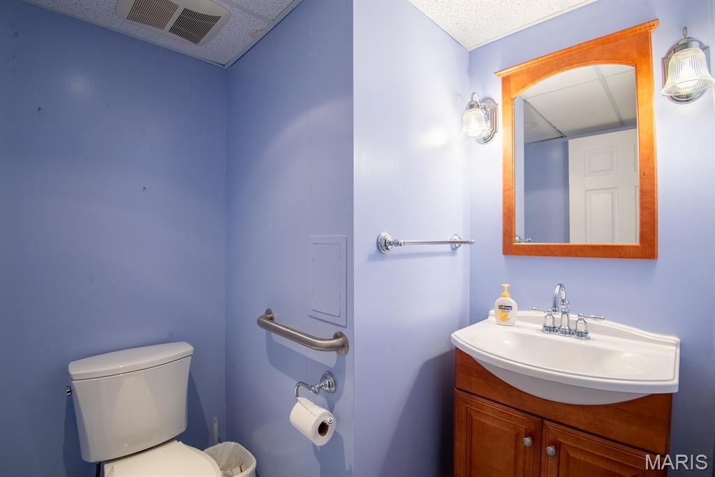 New England Village 5 - Residential