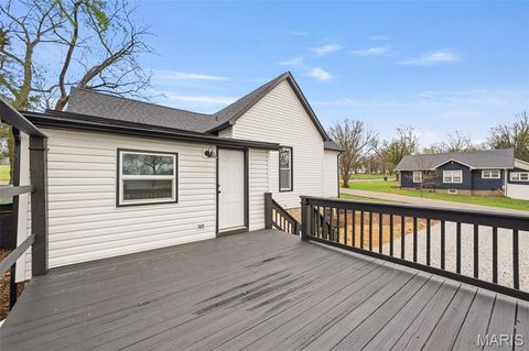 Tiny photo for 1020 W Cherry Street, Troy, MO 63379 (MLS # 26027737)
