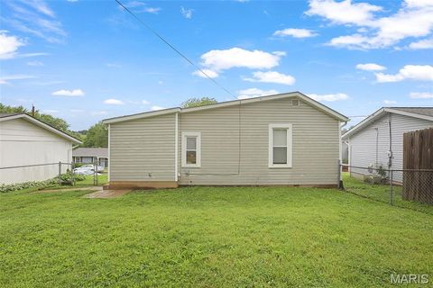 Tiny photo for 322 State Street, Washington, MO 63090 (MLS # 26030910)