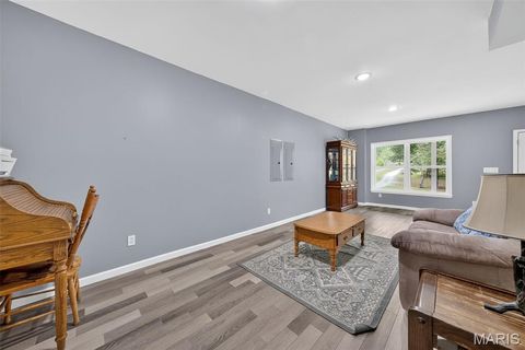 Tiny photo for 6 Spring House ct, Troy, MO 63379 (MLS # 25064078)