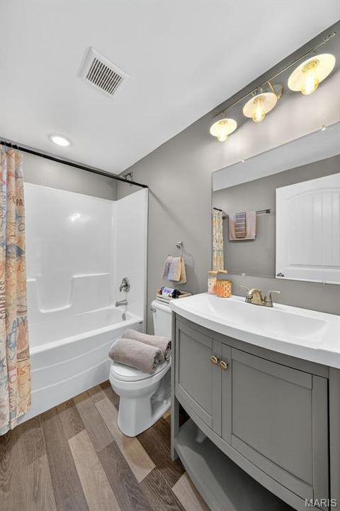Tiny photo for 6 Spring House ct, Troy, MO 63379 (MLS # 25064078)