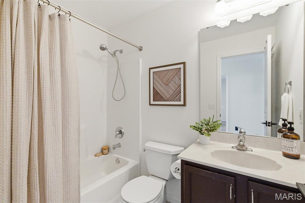 Vlgs At Bainbridge Hamshire Village - Residential