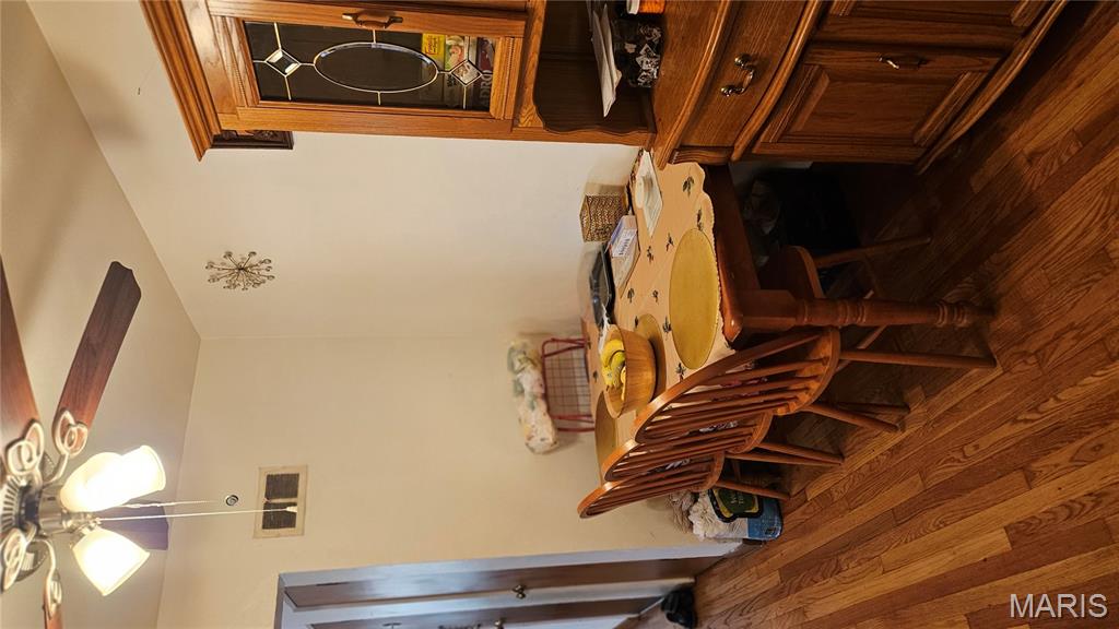 Louis Hills 4 - Residential Lease