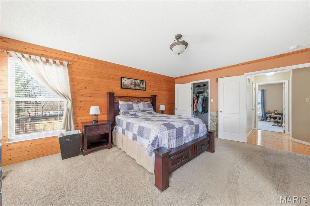 Country Crossing Manor #2 - Residential