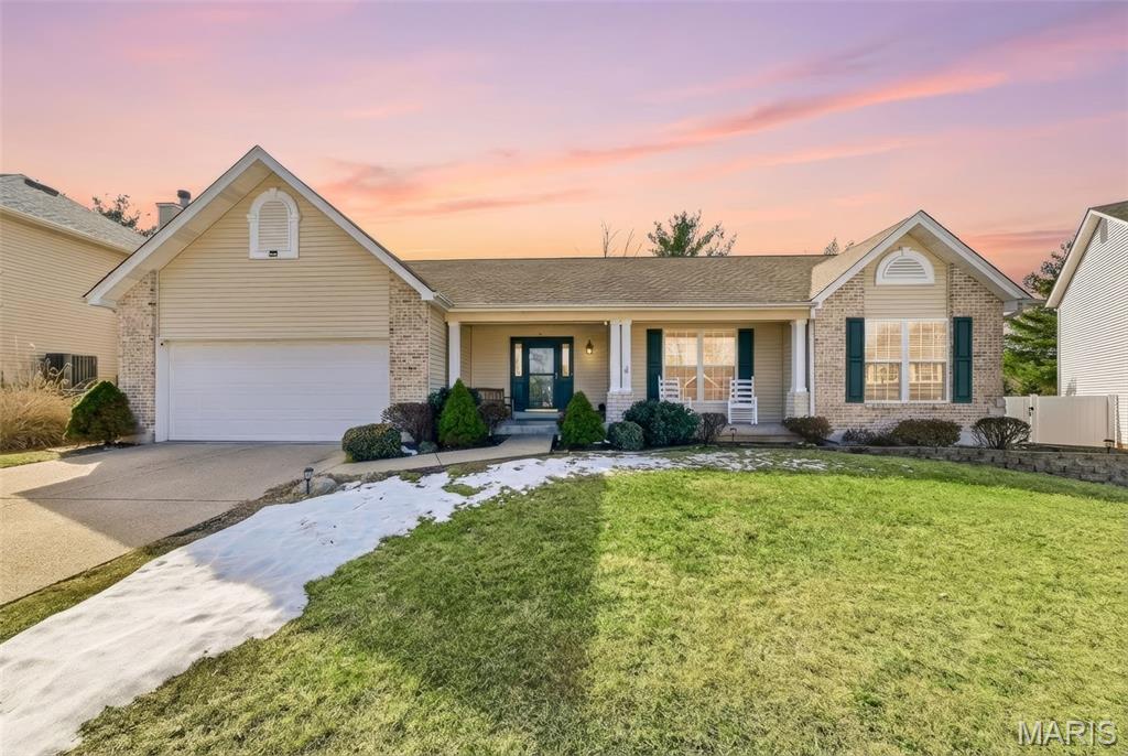 Country Crossing Manor #2 - Residential