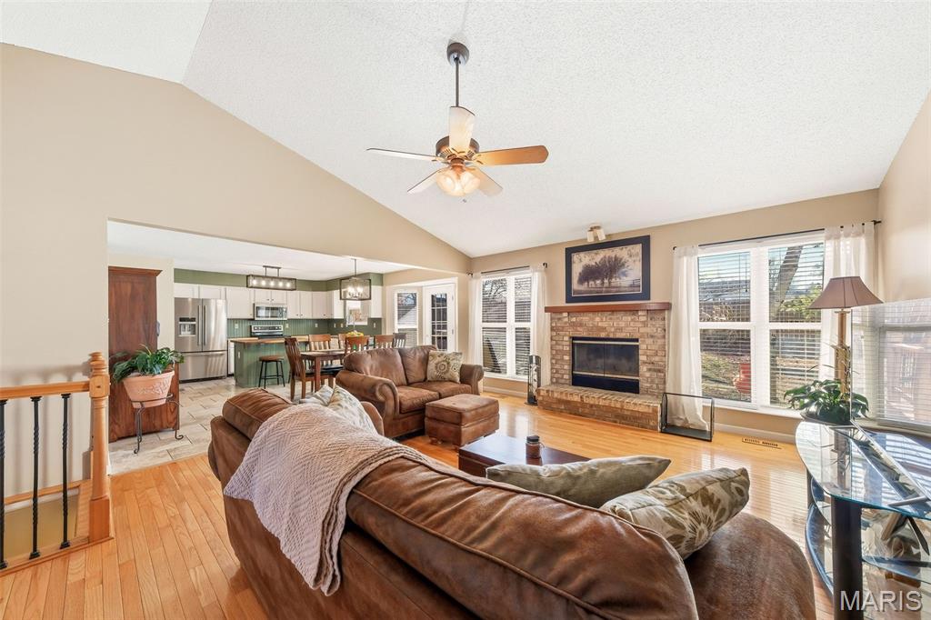 Country Crossing Manor #2 - Residential