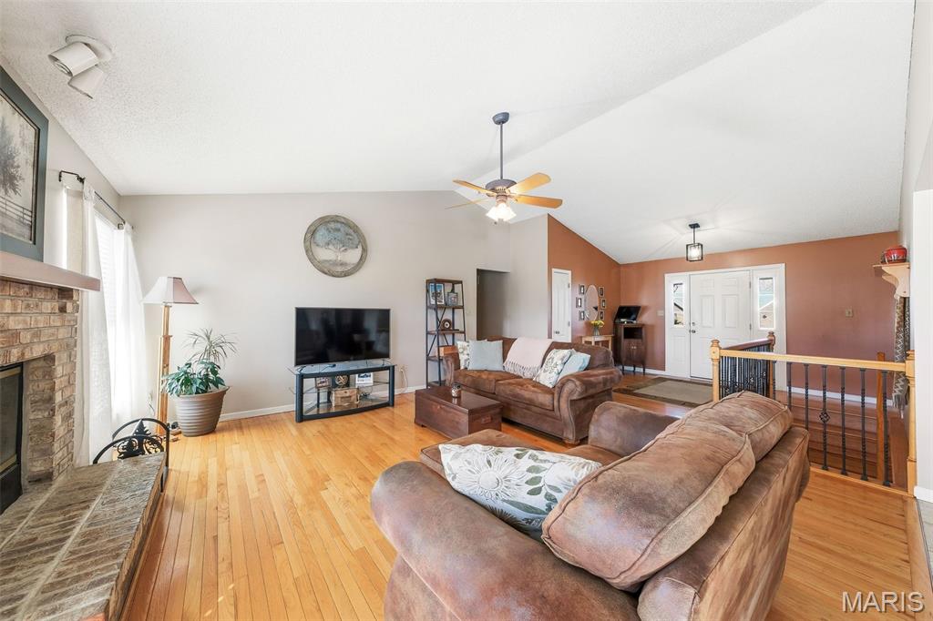 Country Crossing Manor #2 - Residential