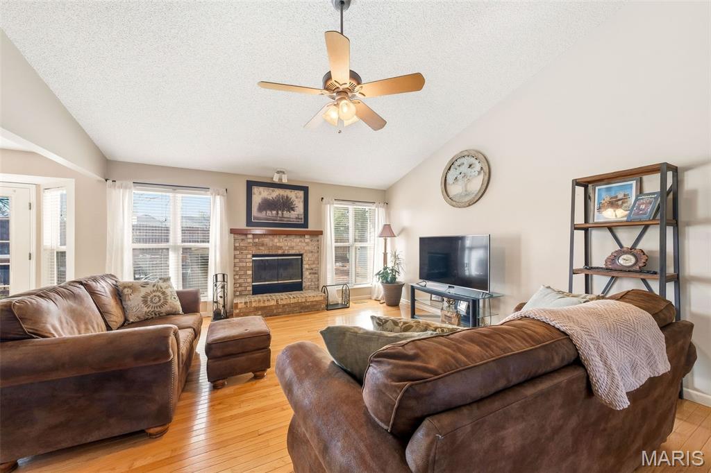 Country Crossing Manor #2 - Residential