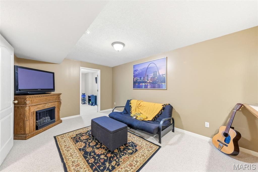 Country Crossing Manor #2 - Residential