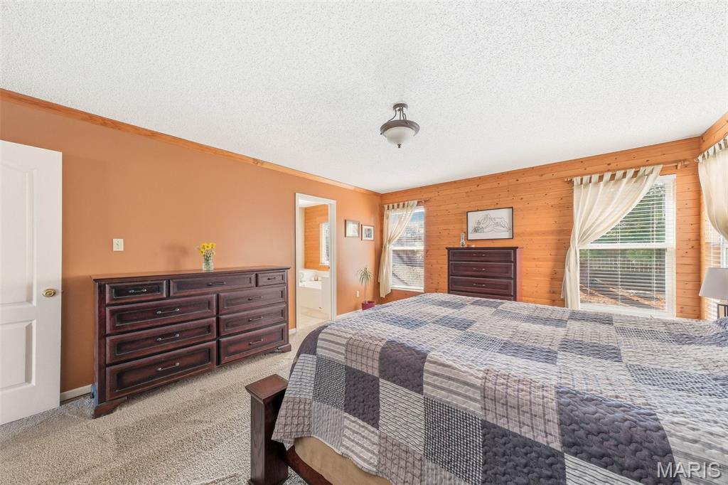 Country Crossing Manor #2 - Residential