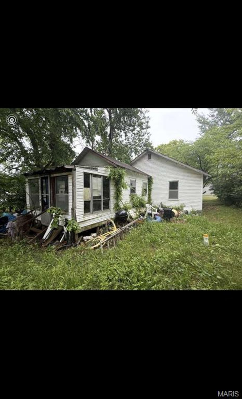 Photo of 904 W Division Street, Bolivar, MO 65613 (MLS # 26032562)