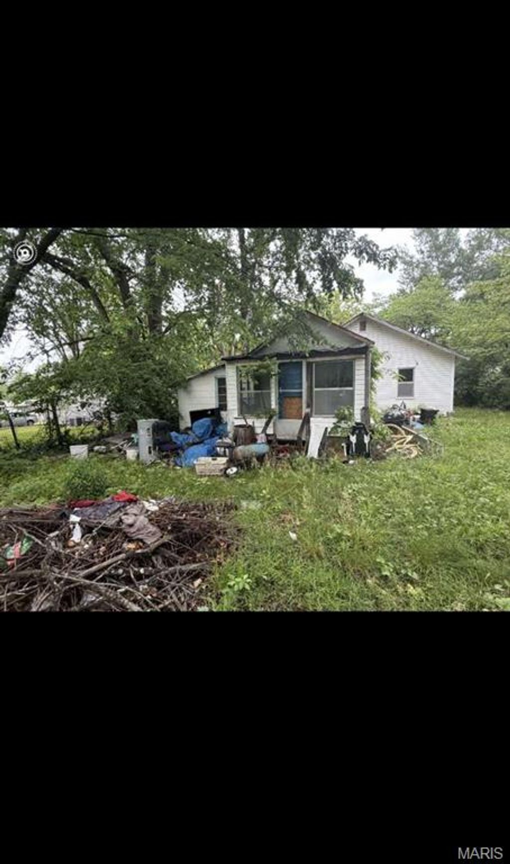 Photo of 904 W Division Street, Bolivar, MO 65613 (MLS # 26032562)