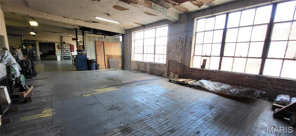 Hortons Add - Commercial Sale