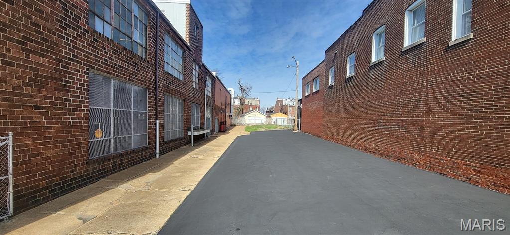 Hortons Add - Commercial Sale