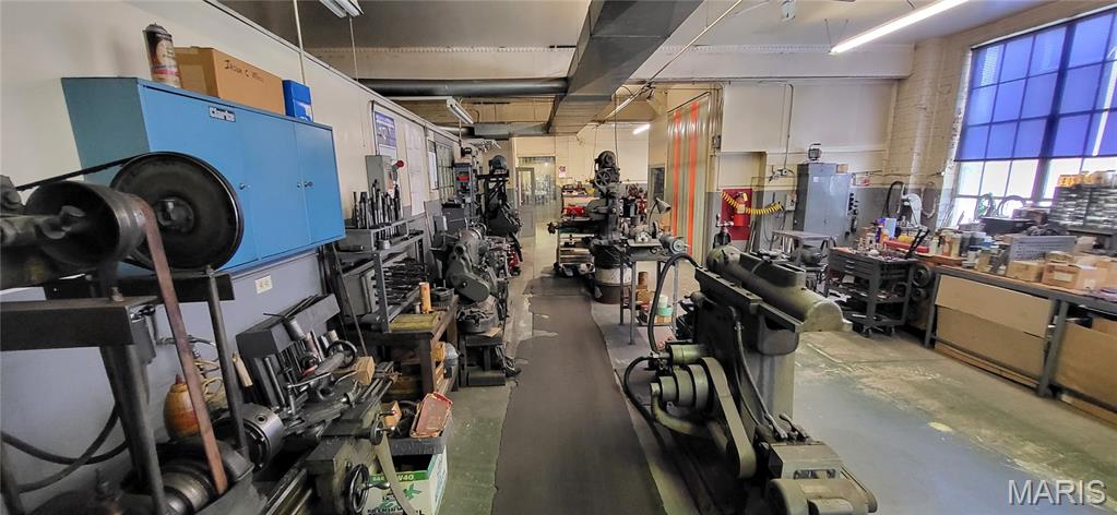 Hortons Add - Commercial Sale