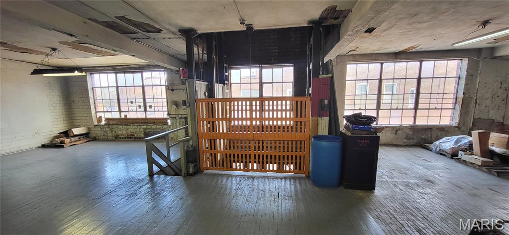 Hortons Add - Commercial Sale