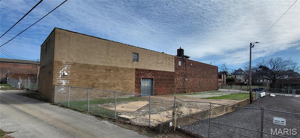 Hortons Add - Commercial Sale