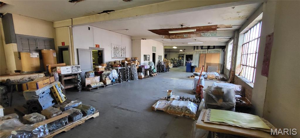 Hortons Add - Commercial Sale