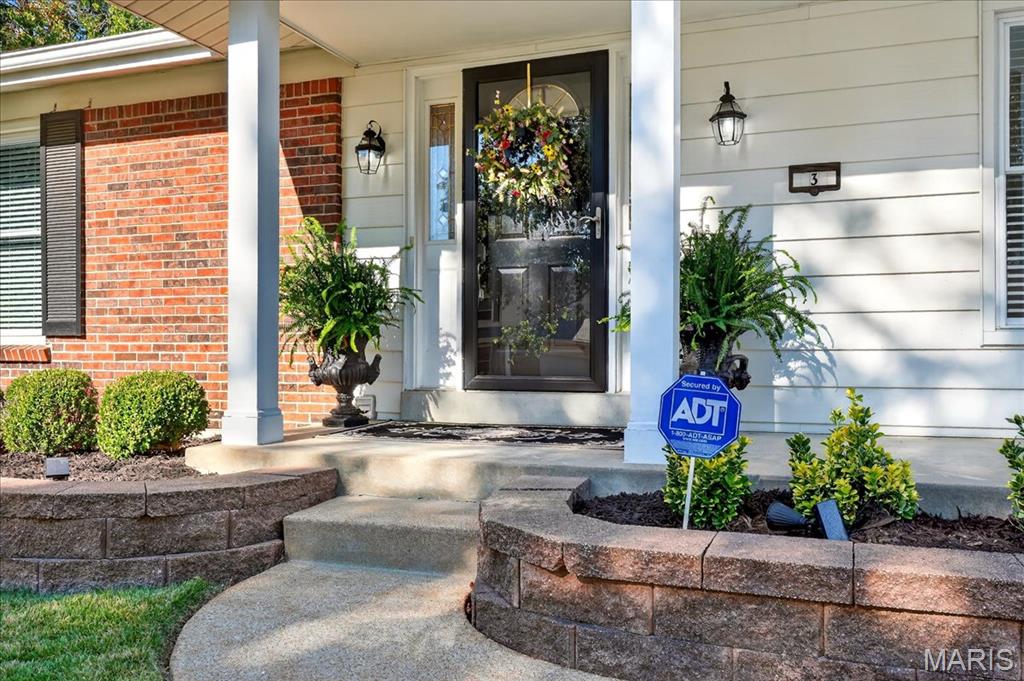 3 Springlake Court