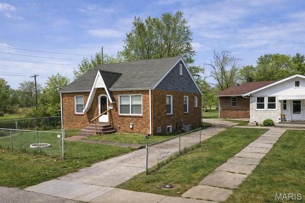775 N 39TH ST, EAST SAINT LOUIS, IL 62205 - Image 8ffaf8dfea94d9dfcc2ae2d4cca3fc18/3993072985