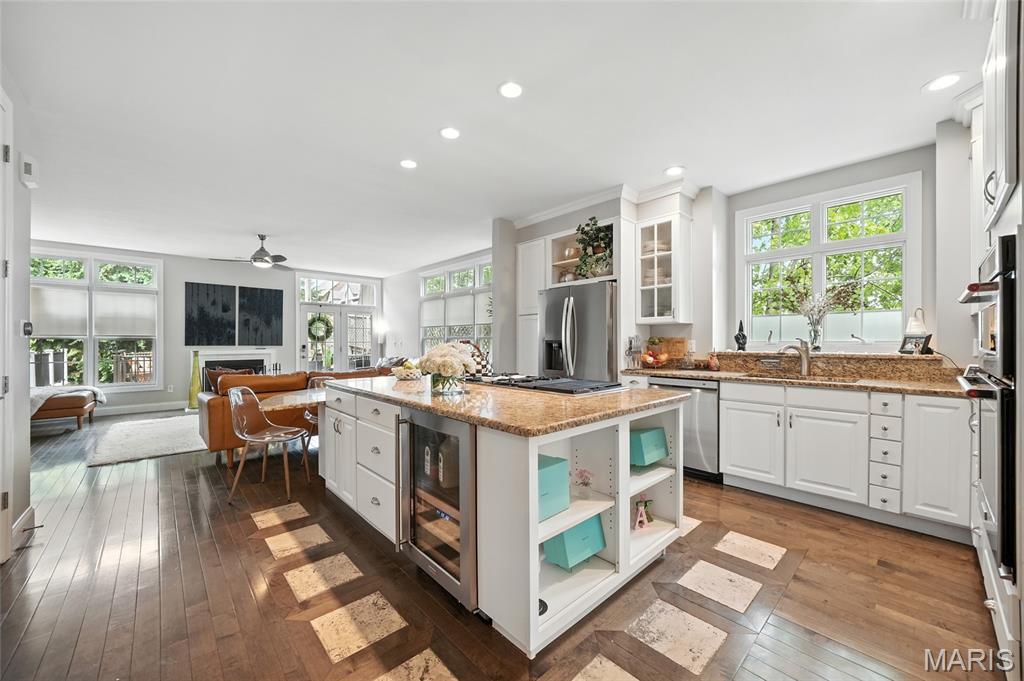 Croydon Place Condo - Residential