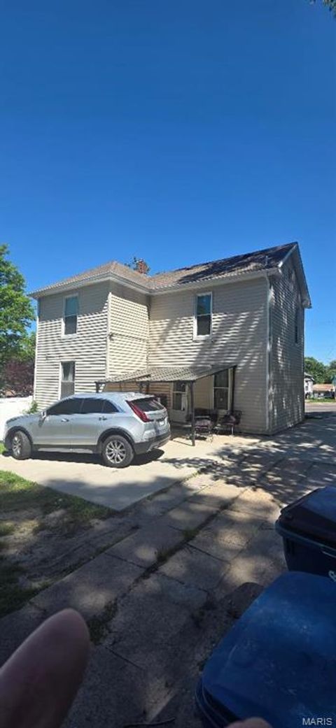 Tiny photo for 154 Adelle Avenue, Ferguson, MO 63135 (MLS # 26030773)