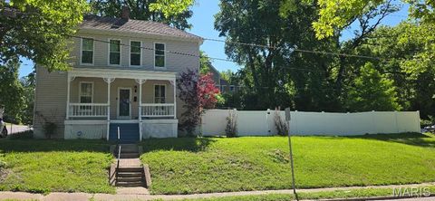 Tiny photo for 154 Adelle Avenue, Ferguson, MO 63135 (MLS # 26030773)