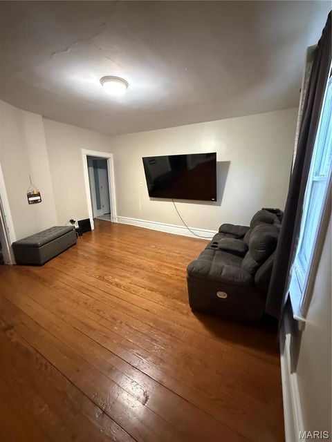 Tiny photo for 154 Adelle Avenue, Ferguson, MO 63135 (MLS # 26030773)