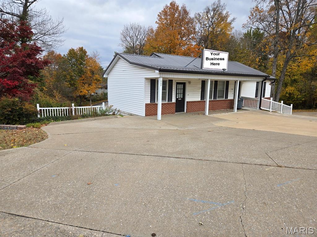 Daley Heights - Commercial Sale