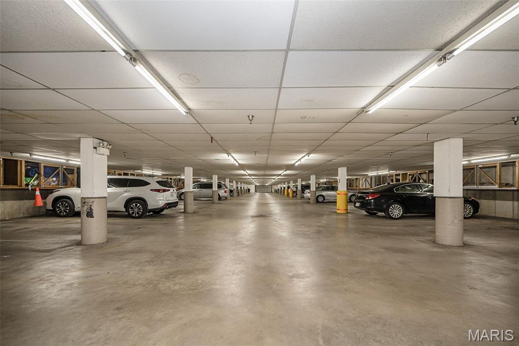 Parkway Gardens Village 1 Condo - Residential