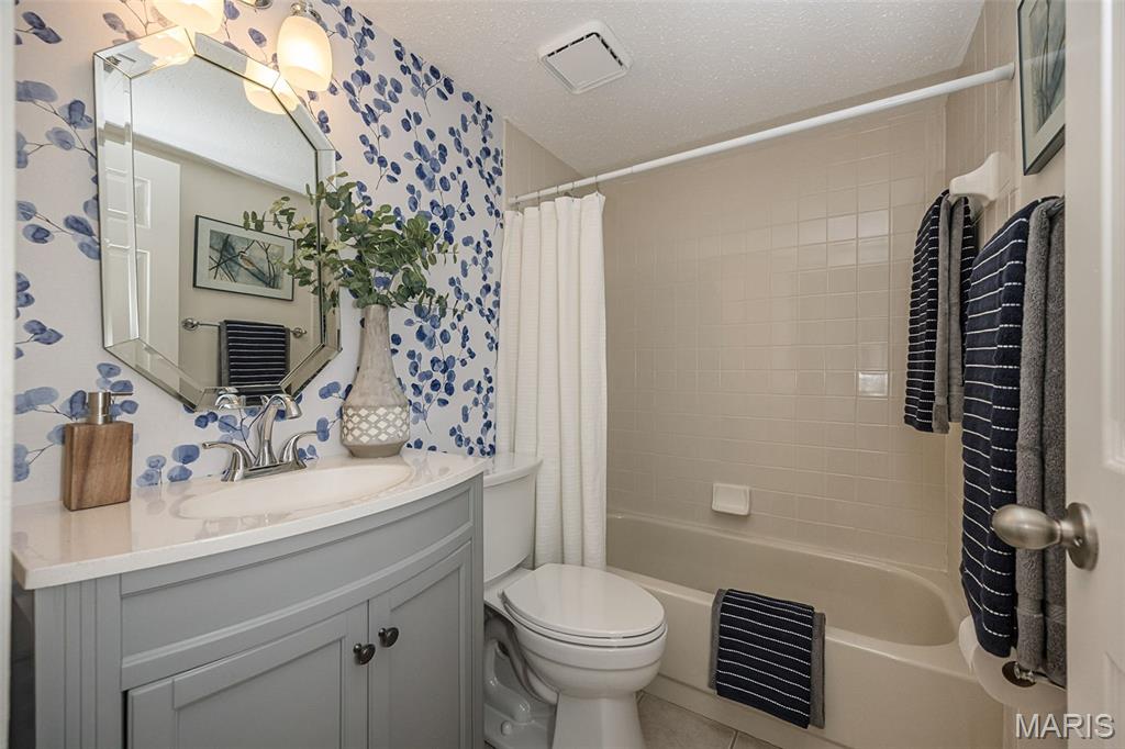 Parkway Gardens Village 1 Condo - Residential