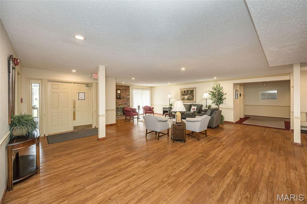 Parkway Gardens Village 1 Condo - Residential