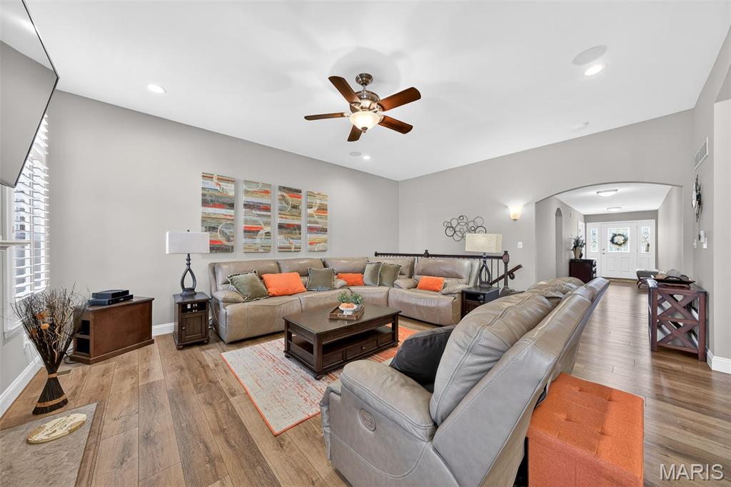 113 Far Meadow Drive