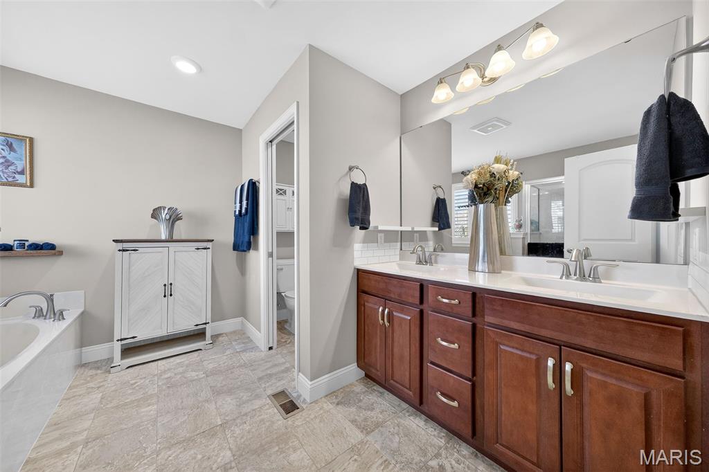 Vlgs At Shady Creek #4 - Residential