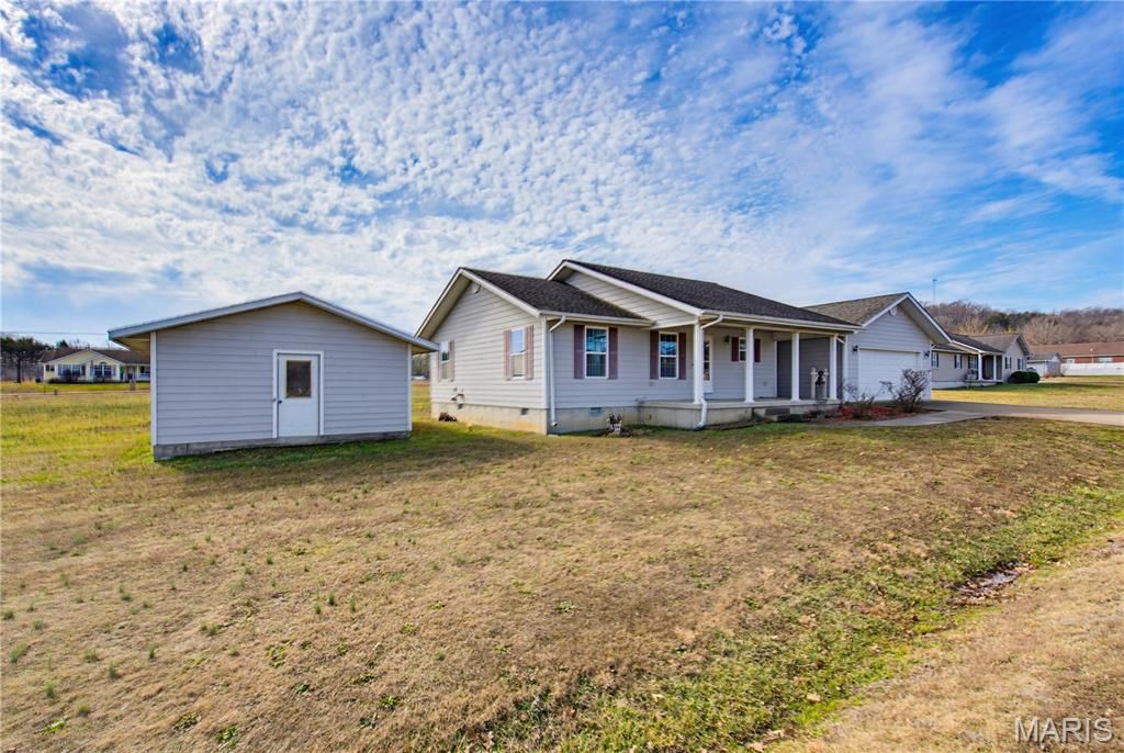 Photo of 113 Dogwood Lane, Piedmont, MO 63957 (MLS # 26029670)