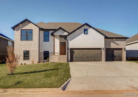 Photo of 2937 W Teton Drive, Springfield, MO 65810 (MLS # 26023789)