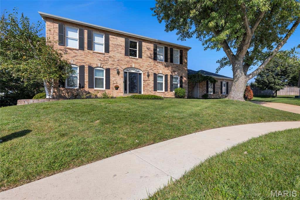 Photo of 15525 Windsor Ridge Court, Chesterfield, MO 63017 (MLS # 26046746)