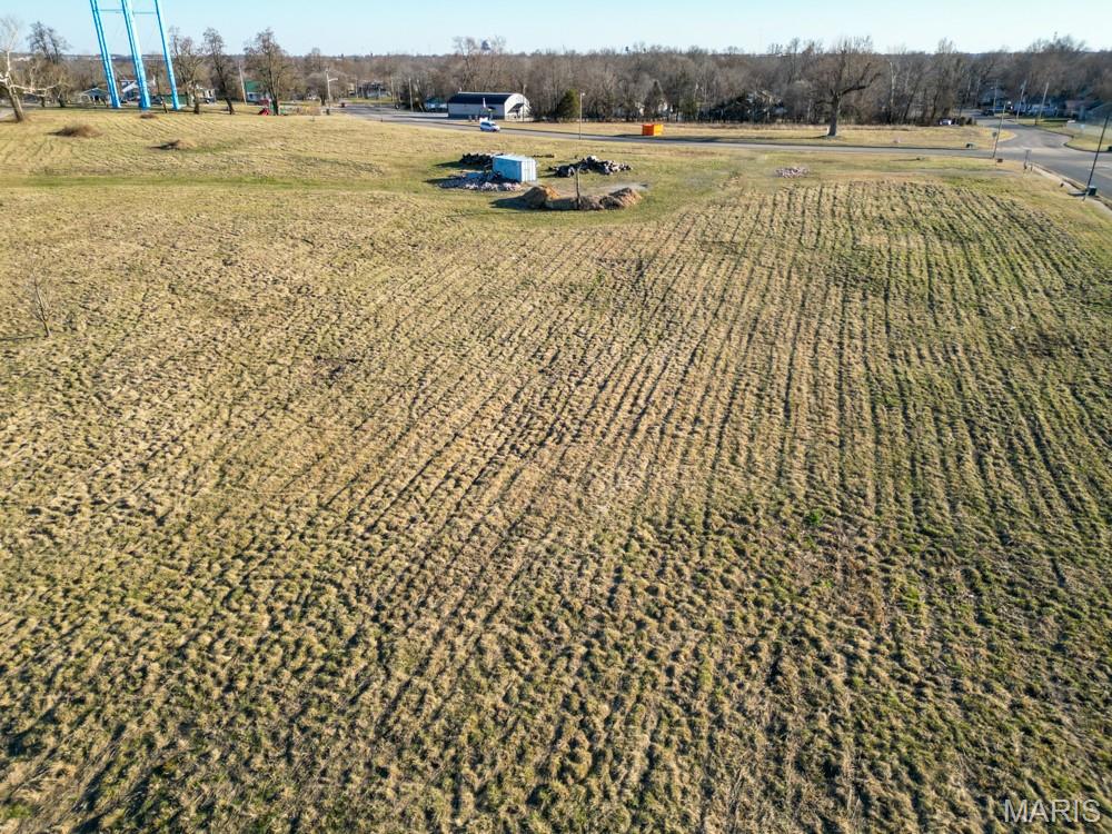 LEBANON ACREAGE - Commercial Sale
