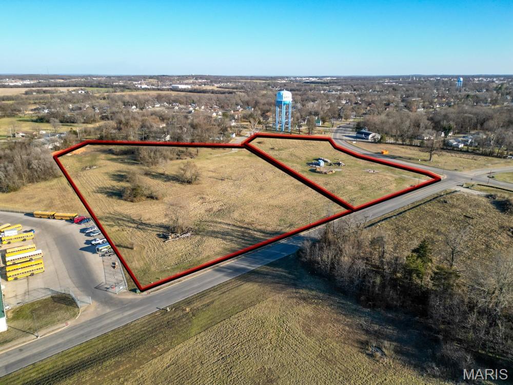 LEBANON ACREAGE - Commercial Sale