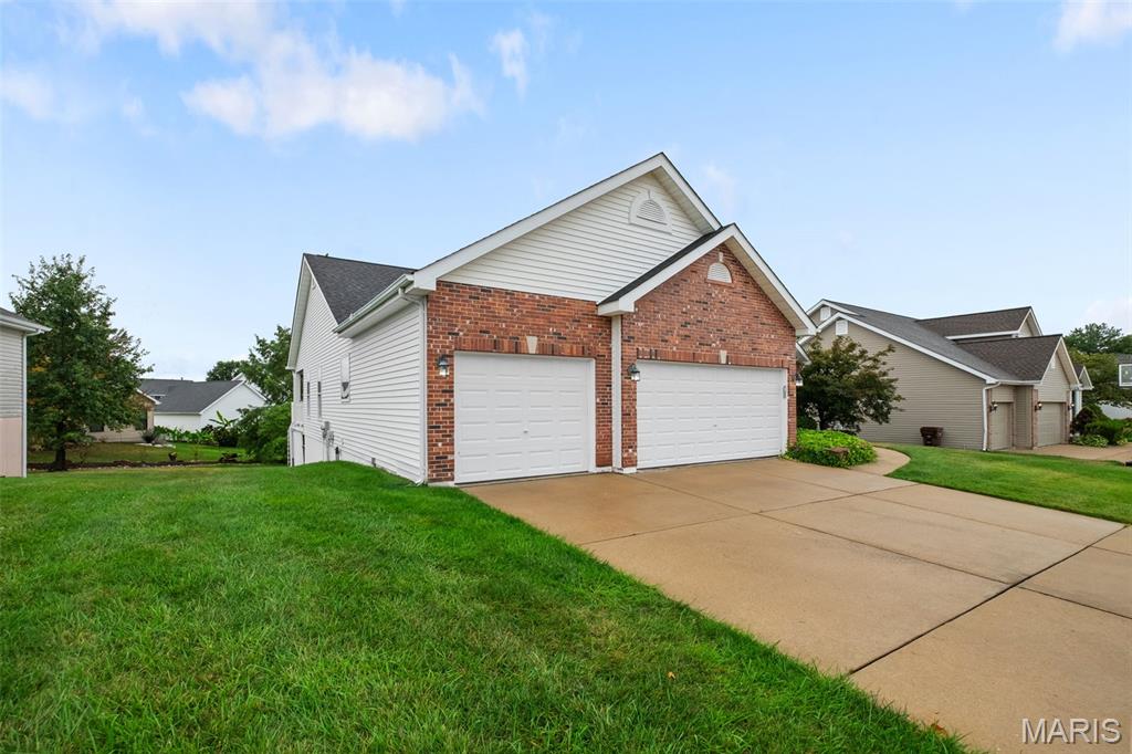 2163 Roselake Circle