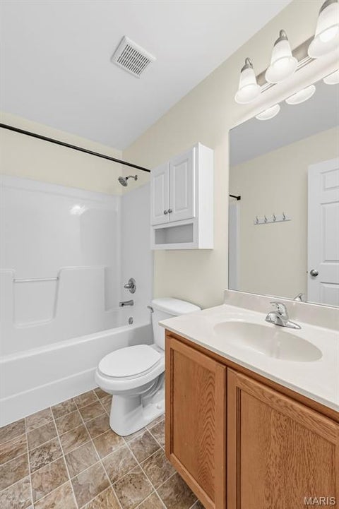 Tiny photo for 5 Rockford Court, Troy, MO 63379 (MLS # 26063032)