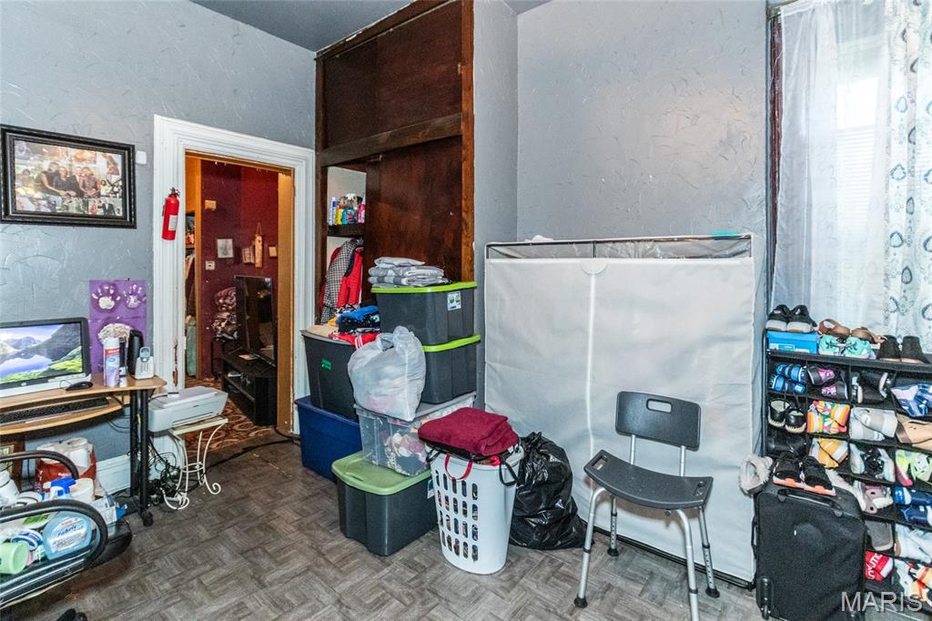 St Louis, Missouri 63107, United States, 4 Bedrooms Bedrooms, ,2 BathroomsBathrooms,Residential,Active,156379