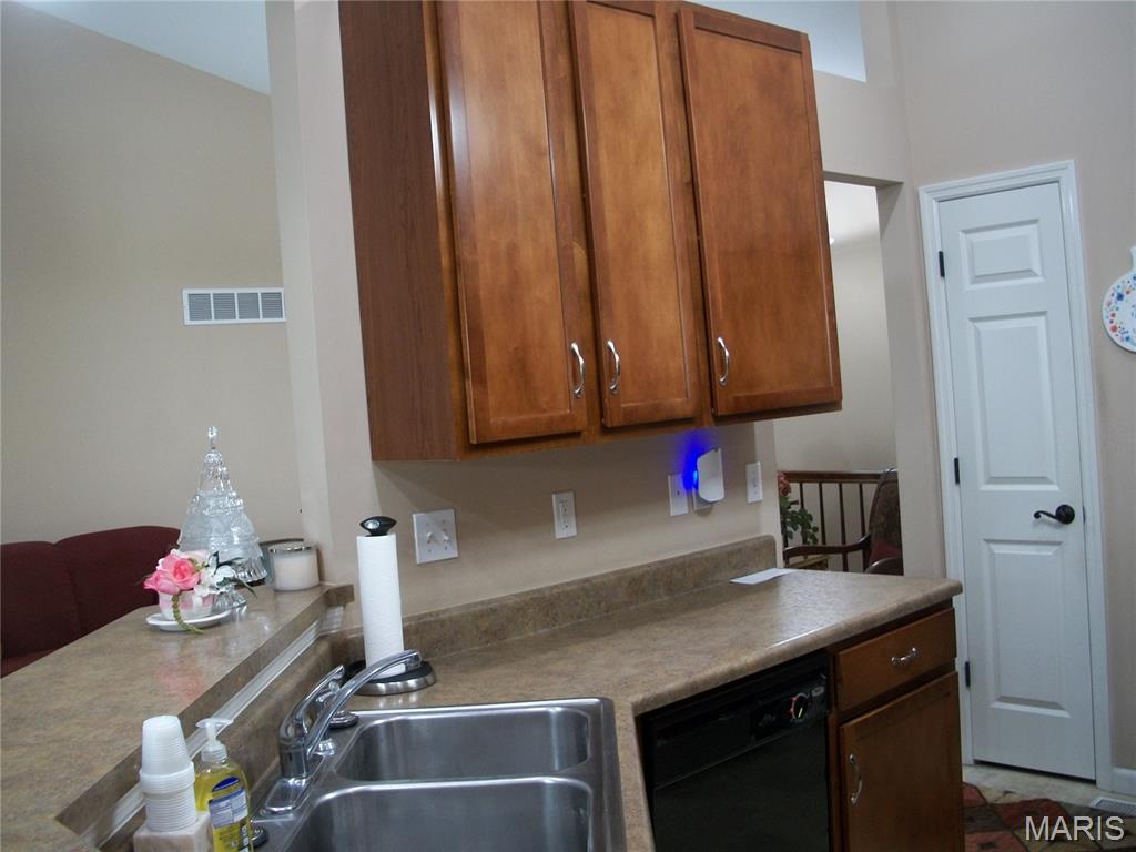 Lakeshore Villas At Stone Crest - Residential