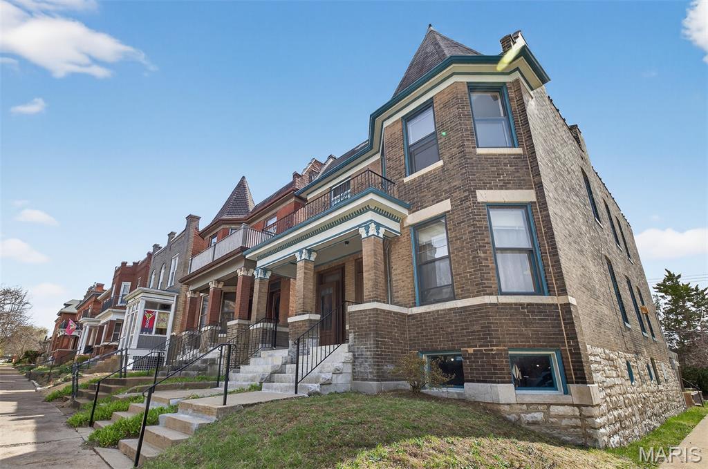 Botanical Place Condo - Residential Income