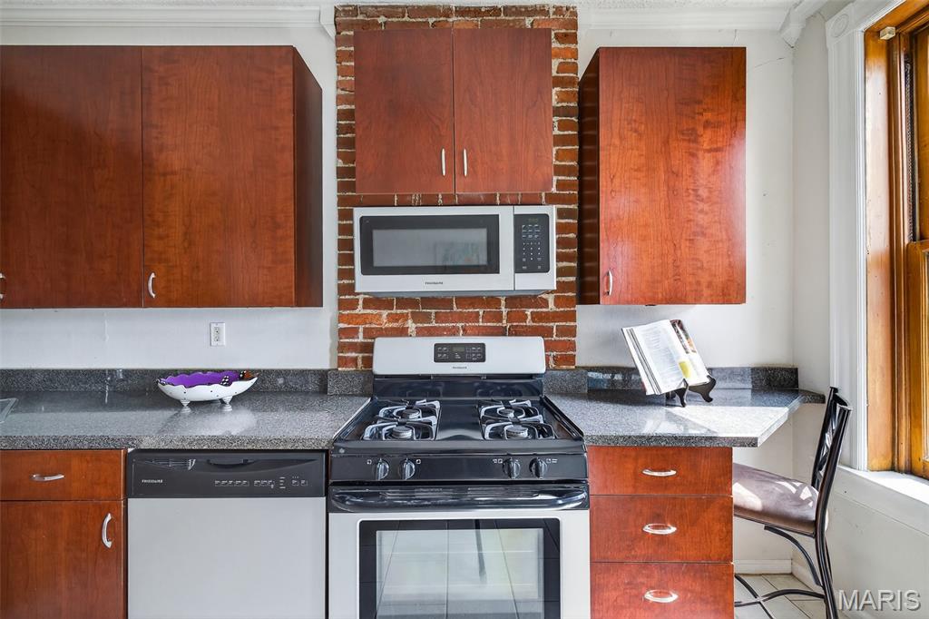 3668 Botanical Avenue