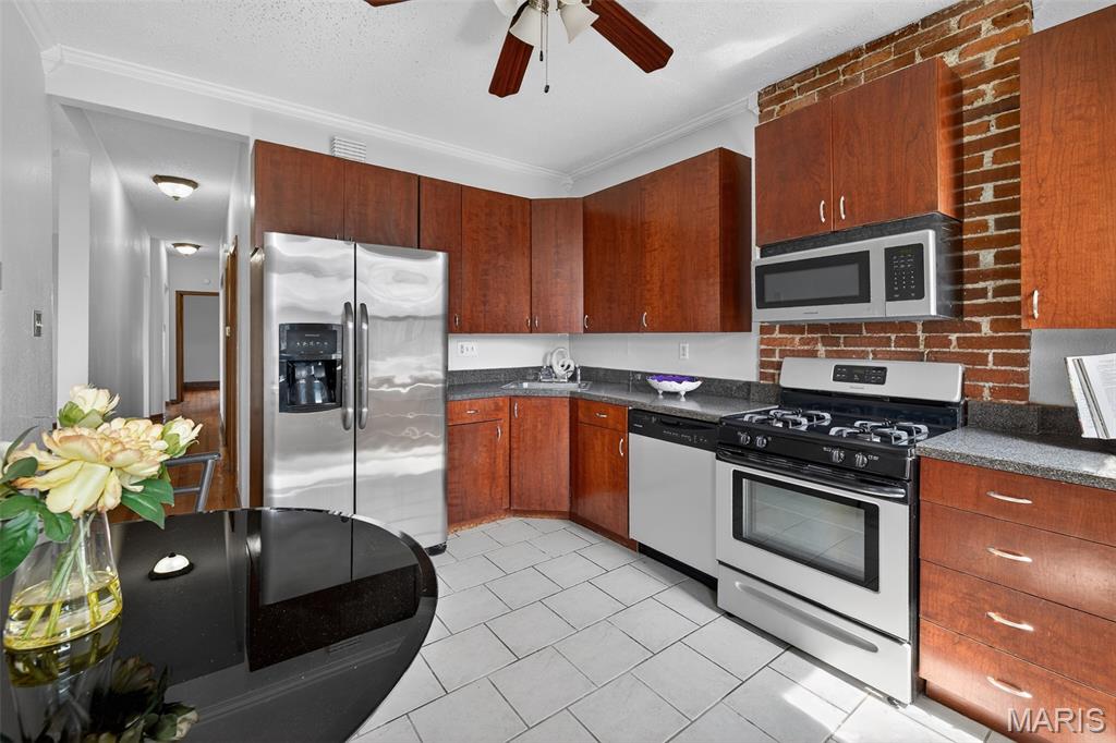 3668 Botanical Avenue