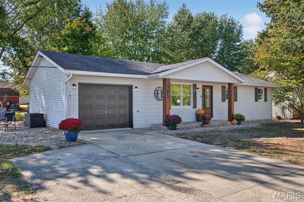 195 Lake Vista Drive
