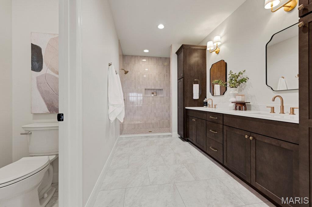 Falcons Pointe - Residential